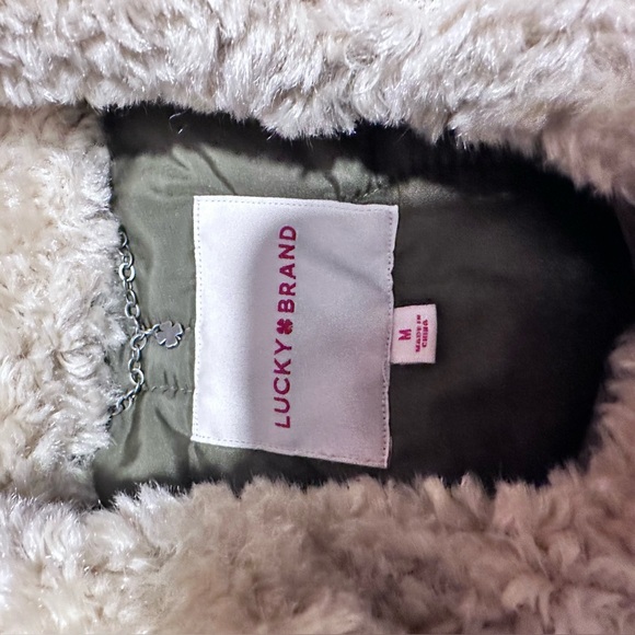 Lucky Brand - Green Quilted Jacket with Faux Fur Collar - Size M - Picture 5 of 7